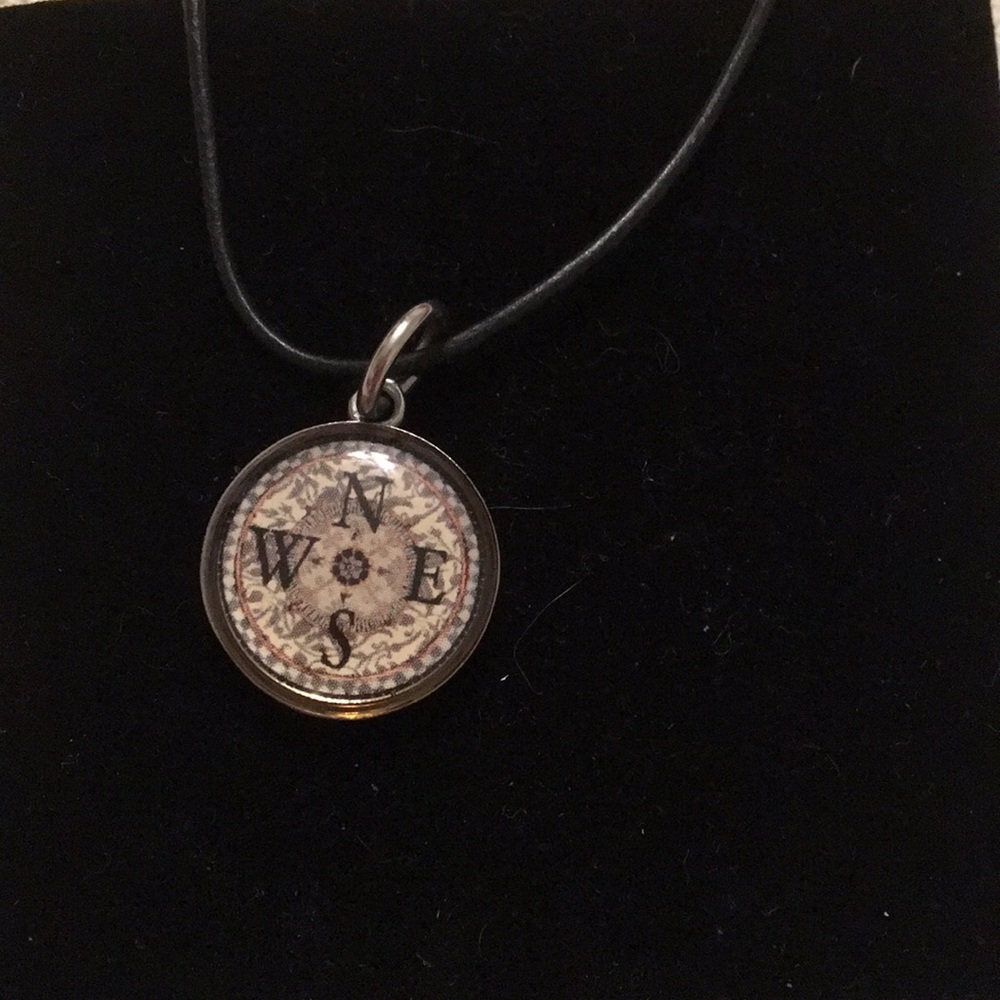 Compass design necklace